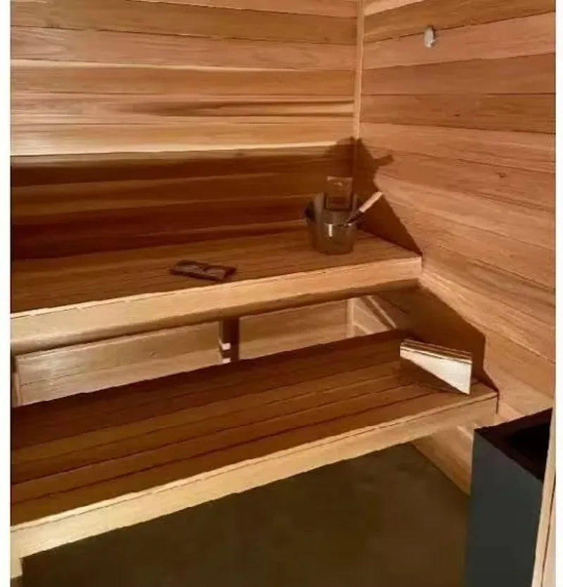 4 hengen hemlock-ulkosauna sähkökiukaalla